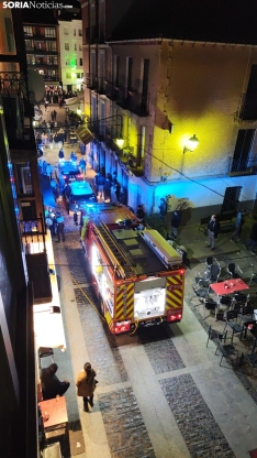Foto 3 - Susto en pleno centro de Soria: Incendio en la madrugada del Viernes Santo
