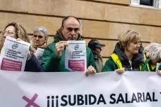 Foto 7 - CSIF sospecha que el dinero que tendr&iacute;a que ir dirigido a subir los sueldos p&uacute;blicos vaya al 2% de defensa