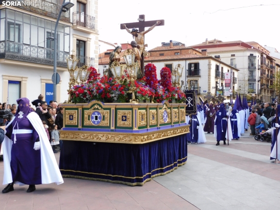 Fotos: Multitudinaria procesión de Las Siete Palabras de Jesús en la Cruz