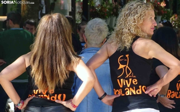 Doble cita con el ritmo: Soriabaila anima a los mayores del Gaya Nuño y prepara su vermú dominical