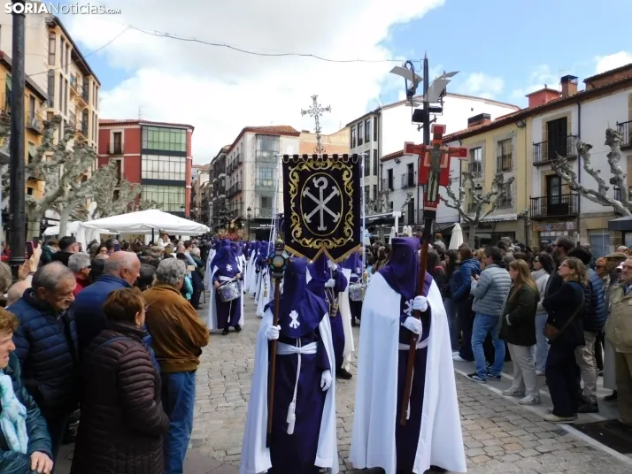 Fotos: Multitudinaria procesi&oacute;n de Las Siete Palabras de Jes&uacute;s en la Cruz