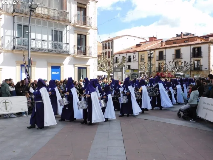 Fotos: Multitudinaria procesi&oacute;n de Las Siete Palabras de Jes&uacute;s en la Cruz