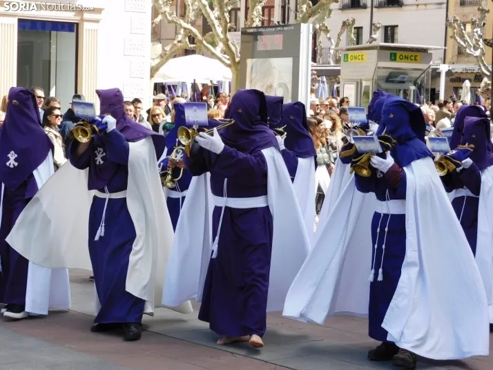 Fotos: Multitudinaria procesi&oacute;n de Las Siete Palabras de Jes&uacute;s en la Cruz