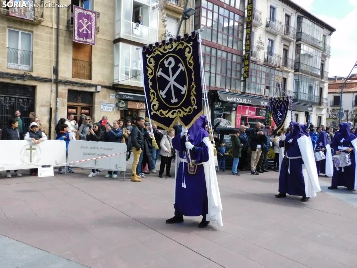 Fotos: Multitudinaria procesi&oacute;n de Las Siete Palabras de Jes&uacute;s en la Cruz