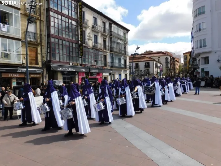 Fotos: Multitudinaria procesi&oacute;n de Las Siete Palabras de Jes&uacute;s en la Cruz