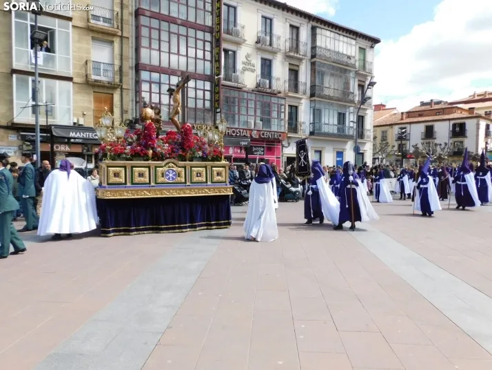 Fotos: Multitudinaria procesi&oacute;n de Las Siete Palabras de Jes&uacute;s en la Cruz