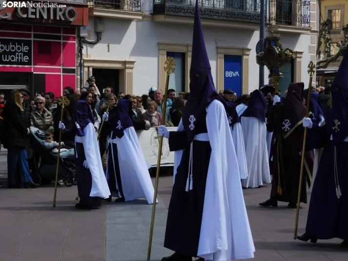 Fotos: Multitudinaria procesi&oacute;n de Las Siete Palabras de Jes&uacute;s en la Cruz