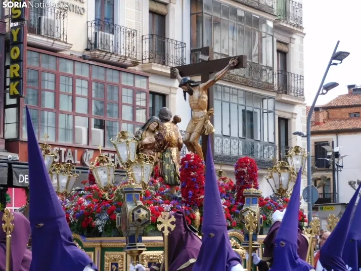 Fotos: Multitudinaria procesi&oacute;n de Las Siete Palabras de Jes&uacute;s en la Cruz