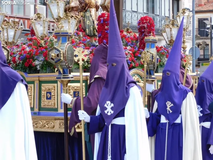 Fotos: Multitudinaria procesi&oacute;n de Las Siete Palabras de Jes&uacute;s en la Cruz