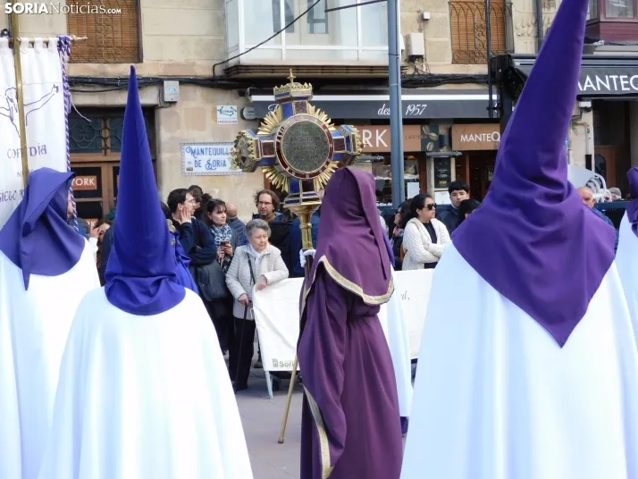 Fotos: Multitudinaria procesi&oacute;n de Las Siete Palabras de Jes&uacute;s en la Cruz