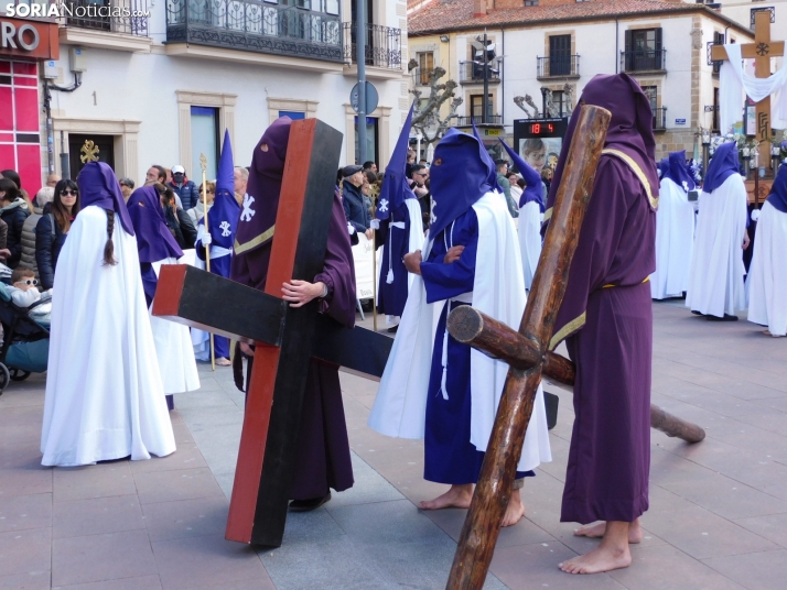 Fotos: Multitudinaria procesi&oacute;n de Las Siete Palabras de Jes&uacute;s en la Cruz