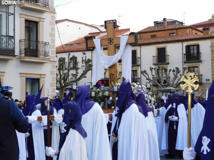 Fotos: Multitudinaria procesi&oacute;n de Las Siete Palabras de Jes&uacute;s en la Cruz