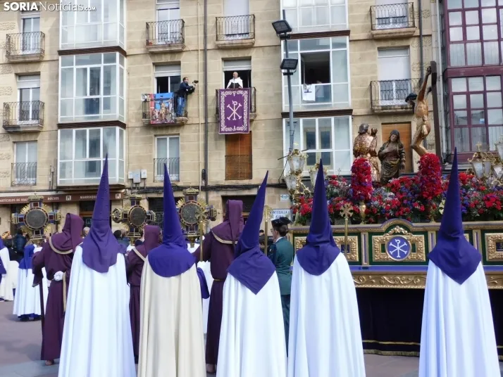 Fotos: Multitudinaria procesi&oacute;n de Las Siete Palabras de Jes&uacute;s en la Cruz
