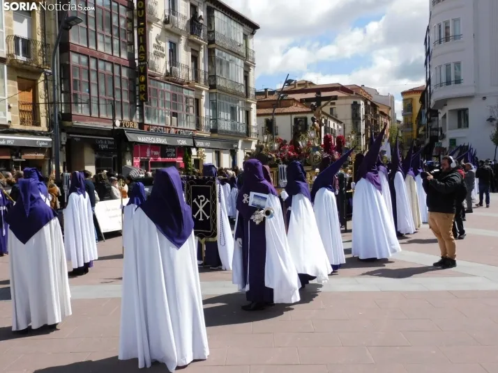 Fotos: Multitudinaria procesi&oacute;n de Las Siete Palabras de Jes&uacute;s en la Cruz