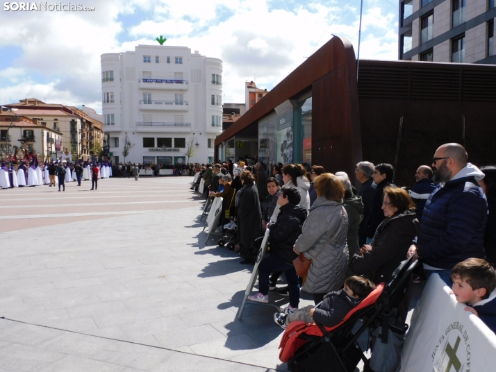 Fotos: Multitudinaria procesi&oacute;n de Las Siete Palabras de Jes&uacute;s en la Cruz