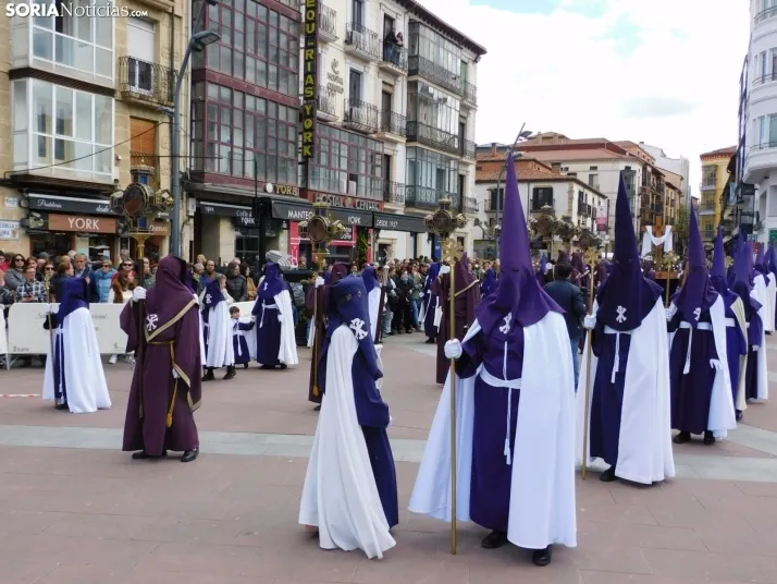 Fotos: Multitudinaria procesi&oacute;n de Las Siete Palabras de Jes&uacute;s en la Cruz