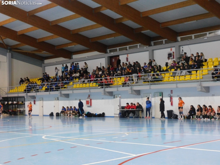 En im&aacute;genes: Las promesas del balonmano nacional se dan cita en &Aacute;greda