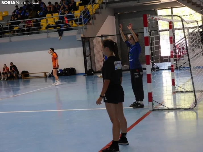 En im&aacute;genes: Las promesas del balonmano nacional se dan cita en &Aacute;greda