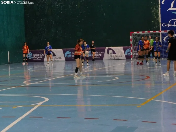 En im&aacute;genes: Las promesas del balonmano nacional se dan cita en &Aacute;greda