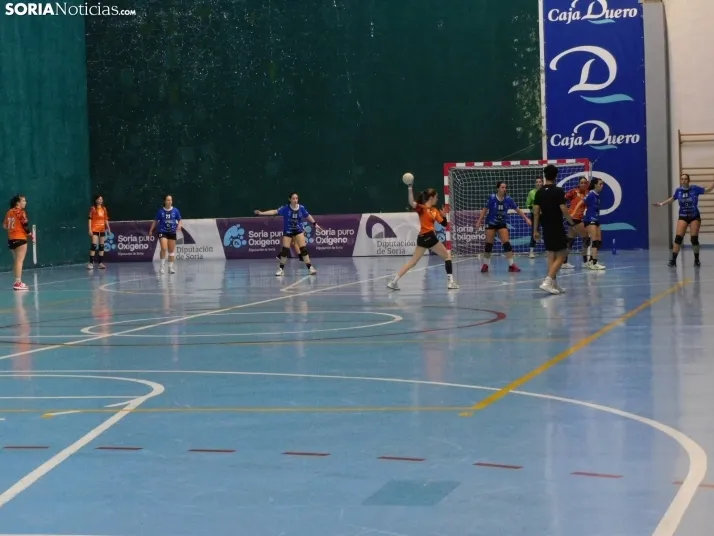 En im&aacute;genes: Las promesas del balonmano nacional se dan cita en &Aacute;greda