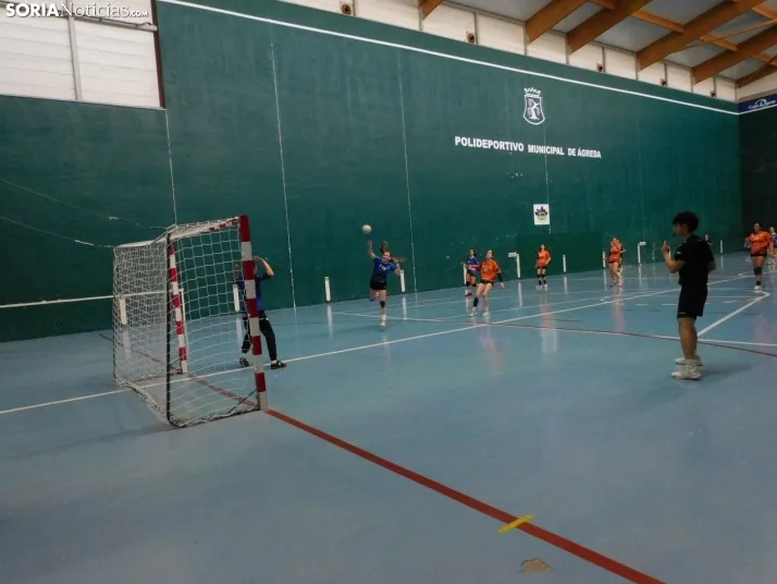 En im&aacute;genes: Las promesas del balonmano nacional se dan cita en &Aacute;greda