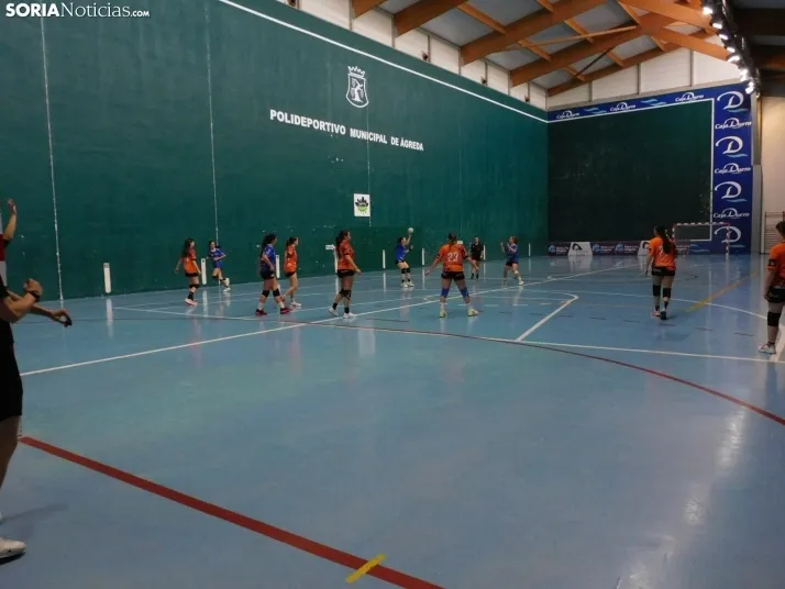 En im&aacute;genes: Las promesas del balonmano nacional se dan cita en &Aacute;greda