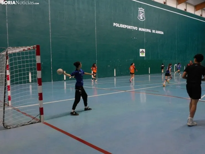 En im&aacute;genes: Las promesas del balonmano nacional se dan cita en &Aacute;greda
