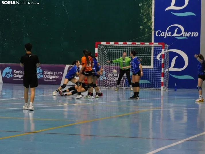 En im&aacute;genes: Las promesas del balonmano nacional se dan cita en &Aacute;greda