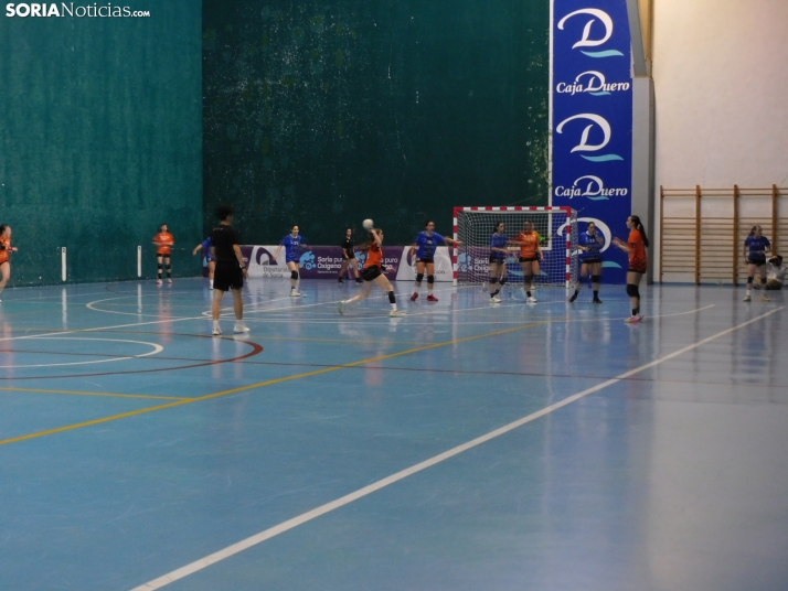 En im&aacute;genes: Las promesas del balonmano nacional se dan cita en &Aacute;greda