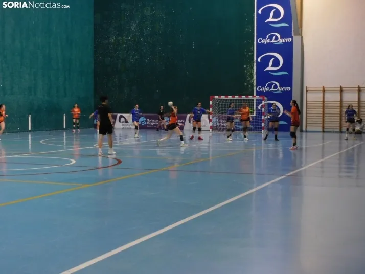 En im&aacute;genes: Las promesas del balonmano nacional se dan cita en &Aacute;greda
