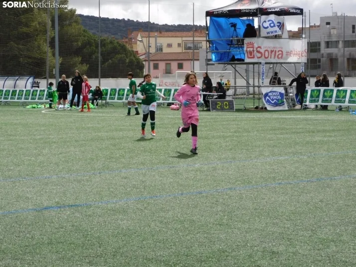 En im&aacute;genes: Las mejores canteras del f&uacute;tbol femenino espa&ntilde;ol juegan en Soria