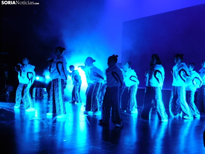 GALER&Iacute;A | Una gala solidaria que canta por la salud mental... &iexcl;Y qu&eacute; arte!