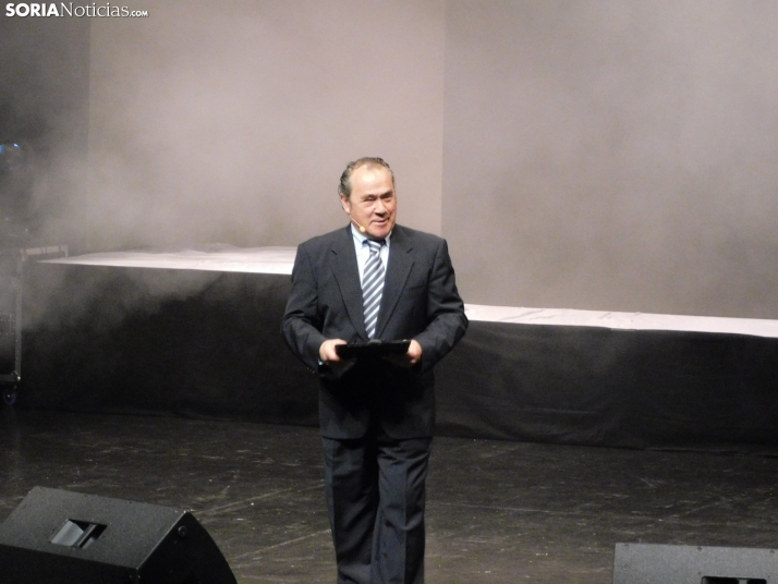 GALER&Iacute;A | Una gala solidaria que canta por la salud mental... &iexcl;Y qu&eacute; arte!