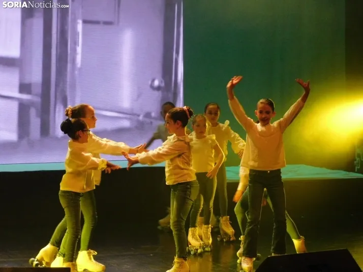 GALER&Iacute;A | Una gala solidaria que canta por la salud mental... &iexcl;Y qu&eacute; arte!