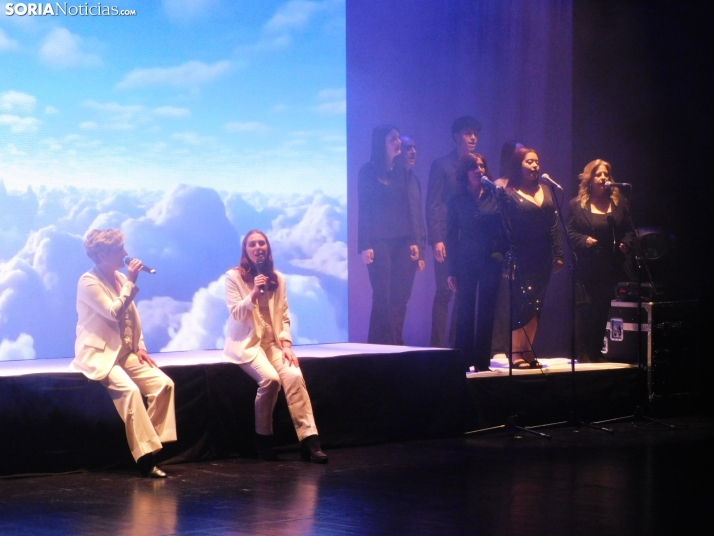 GALER&Iacute;A | Una gala solidaria que canta por la salud mental... &iexcl;Y qu&eacute; arte!