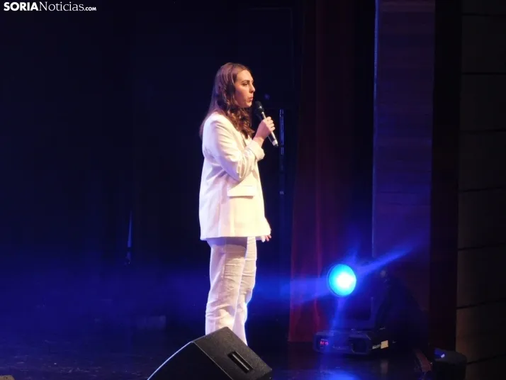 GALER&Iacute;A | Una gala solidaria que canta por la salud mental... &iexcl;Y qu&eacute; arte!