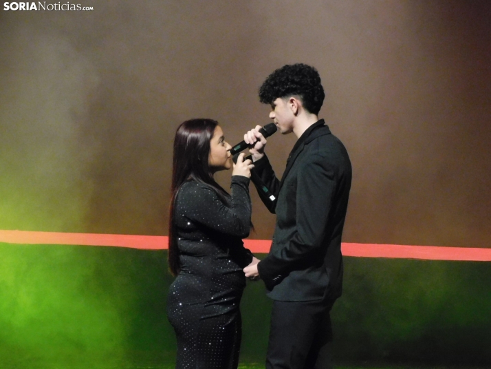 GALER&Iacute;A | Una gala solidaria que canta por la salud mental... &iexcl;Y qu&eacute; arte!