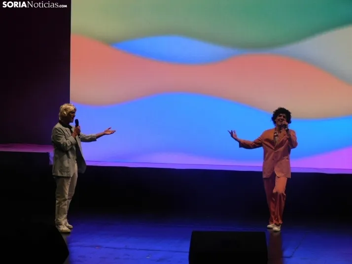 GALER&Iacute;A | Una gala solidaria que canta por la salud mental... &iexcl;Y qu&eacute; arte!