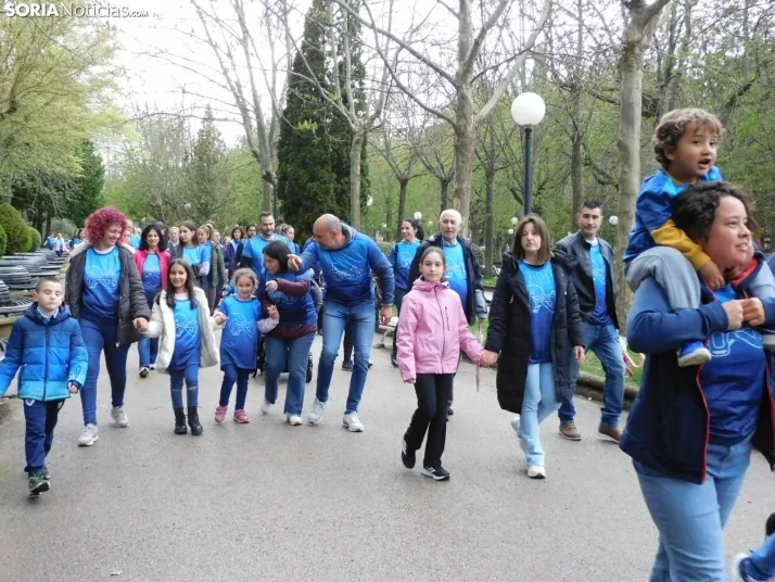 Marcha Solidaria por el autismo 2025