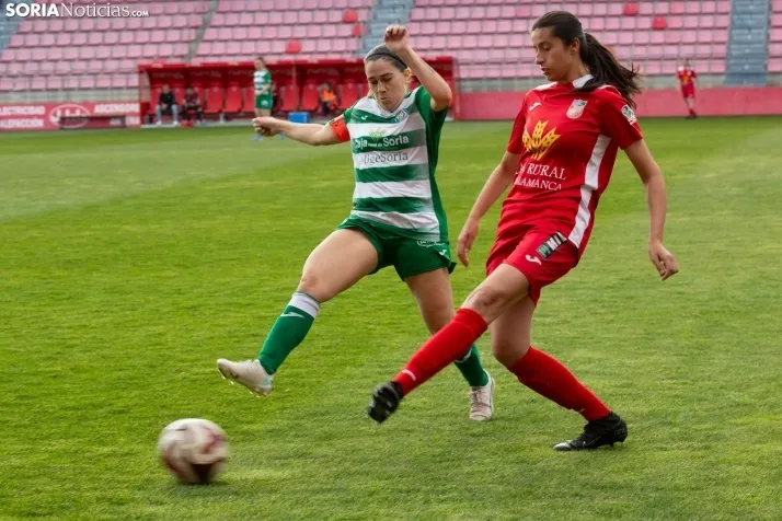 Fiesta del fútbol, con acento femenino, en Soria