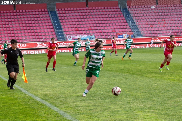 Fiesta del fútbol, con acento femenino, en Soria