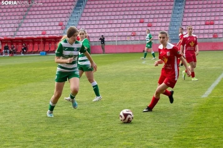 Fiesta del fútbol, con acento femenino, en Soria