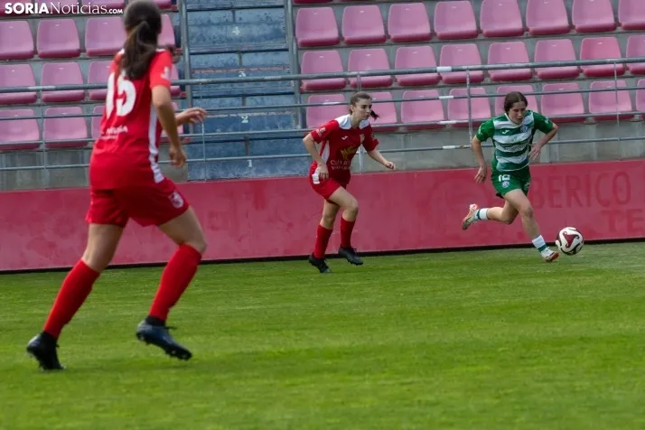 Fiesta del fútbol, con acento femenino, en Soria