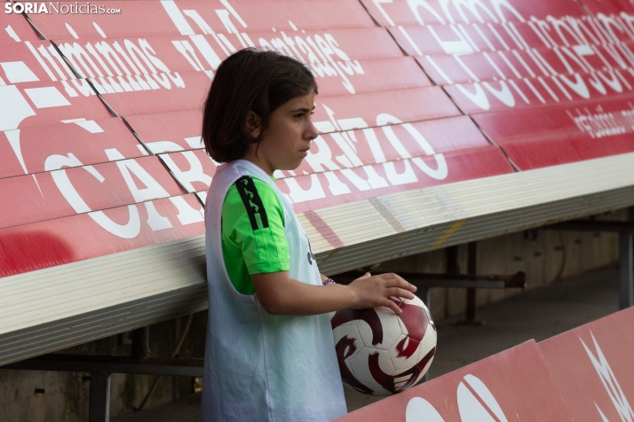 Fiesta del fútbol, con acento femenino, en Soria