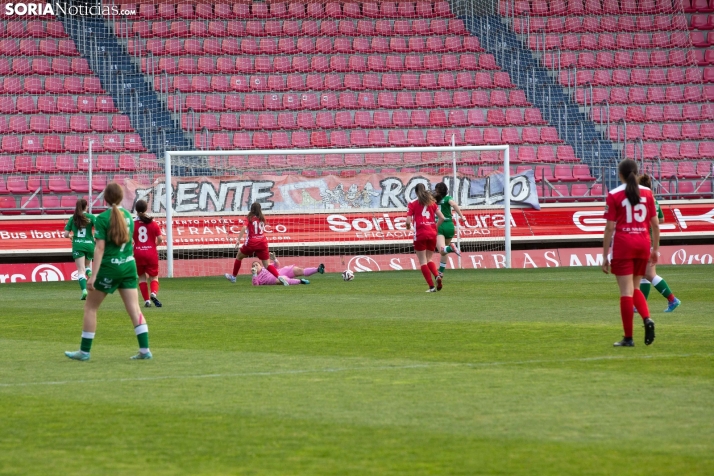 Fiesta del fútbol, con acento femenino, en Soria