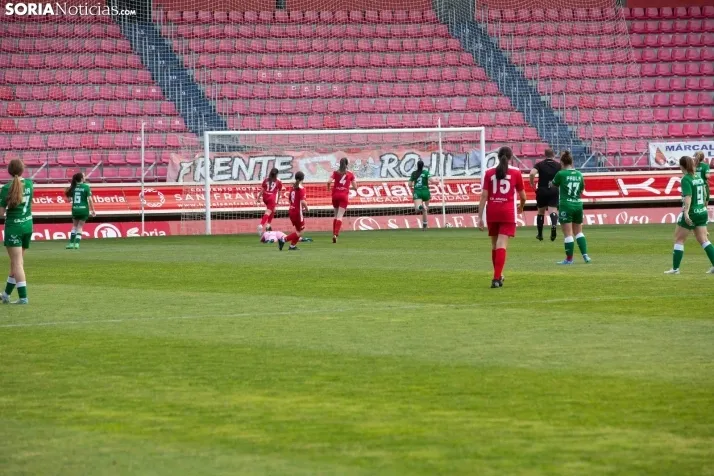 Fiesta del fútbol, con acento femenino, en Soria