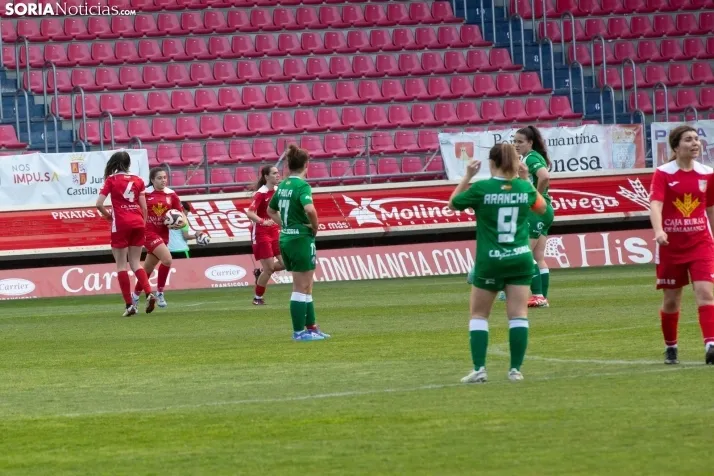 Fiesta del fútbol, con acento femenino, en Soria