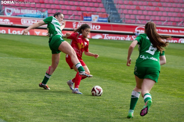 Fiesta del fútbol, con acento femenino, en Soria