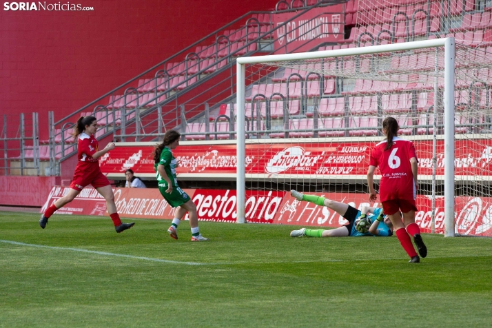 Fiesta del fútbol, con acento femenino, en Soria