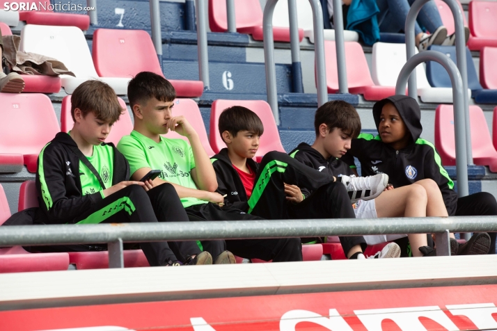 Fiesta del fútbol, con acento femenino, en Soria